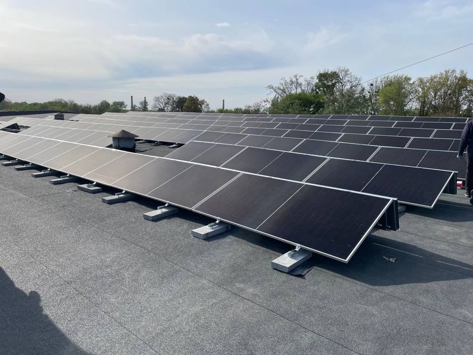 Встановлення безперебійного живлення, сонячних станцій, інверторів