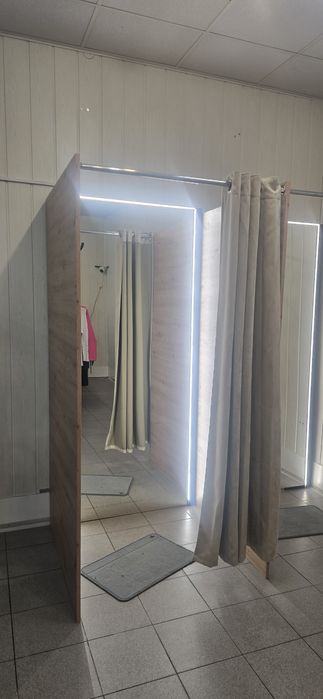 Przymierzalnia / kabina do butiku z dużym lustrem LED 2szt