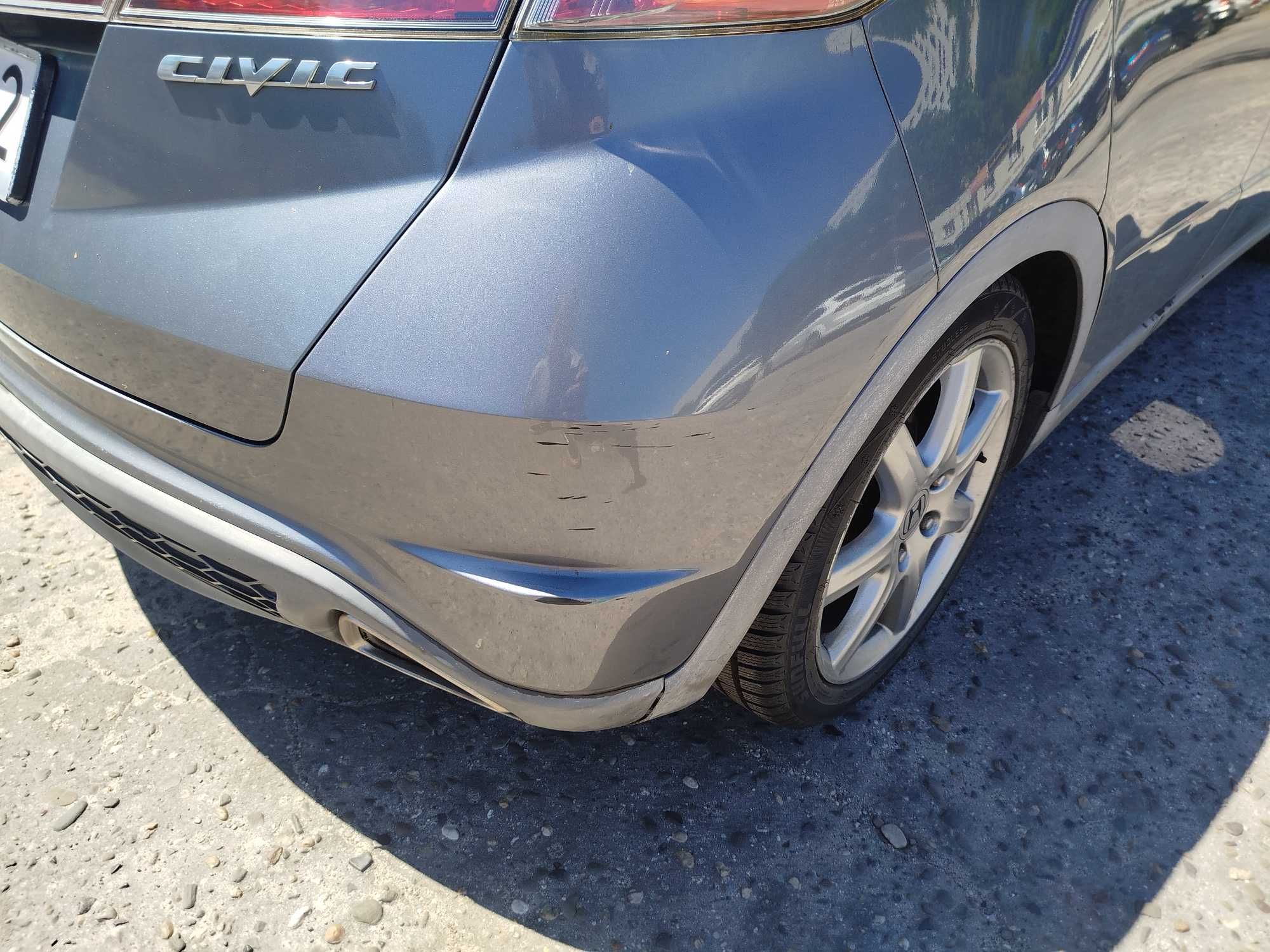 Honda Civic VIII UFO Benzyna 1.8 140km