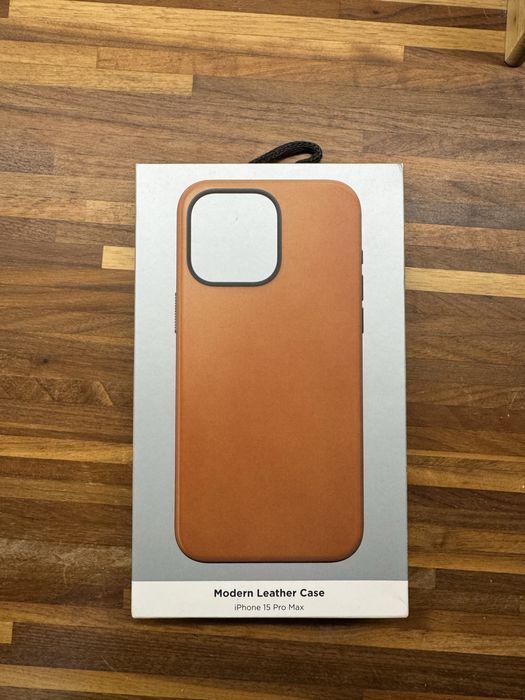Etui skórzane Nomad leather case Iphone 15 pro max