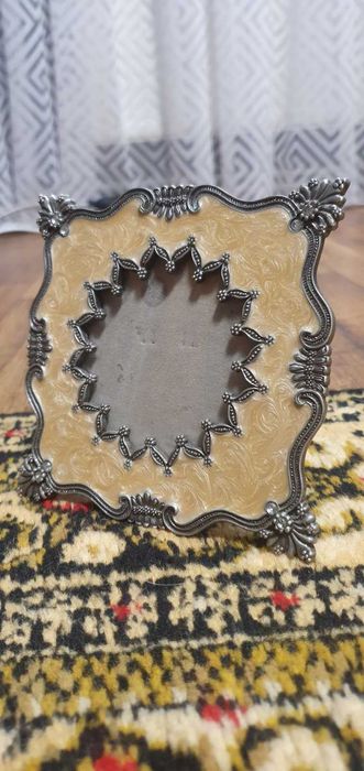 Рамка в стиле ар-деко с серебристо-