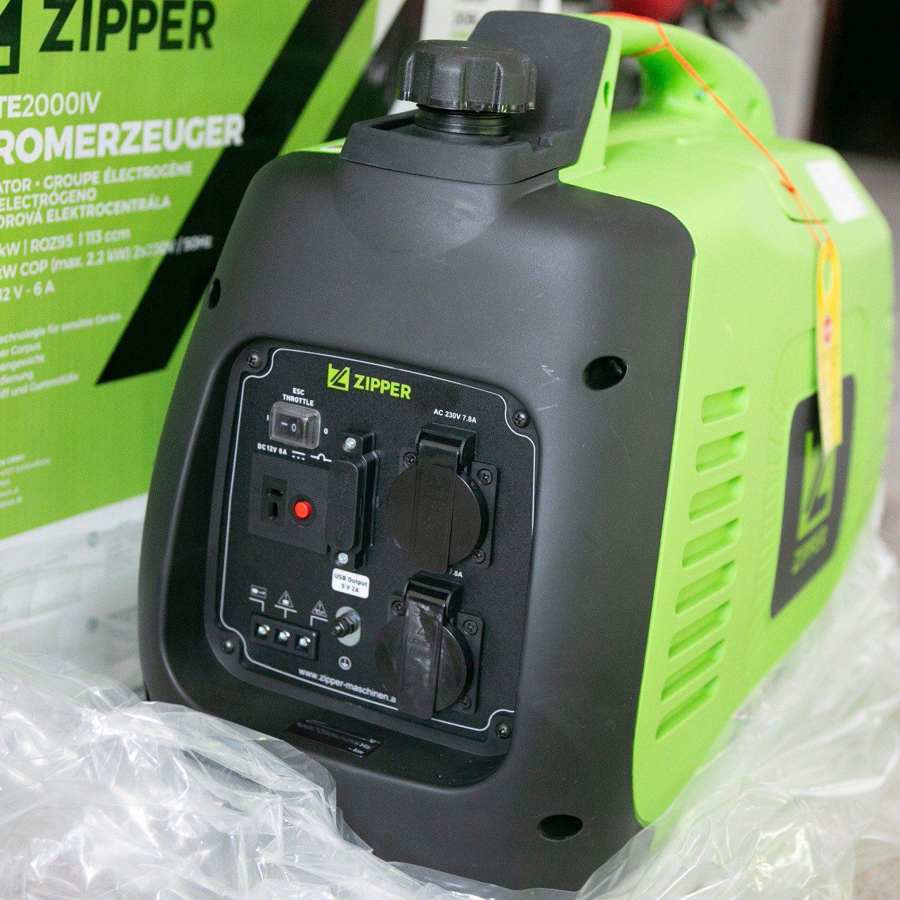 Генератор інверторний Zipper 2200  Вт