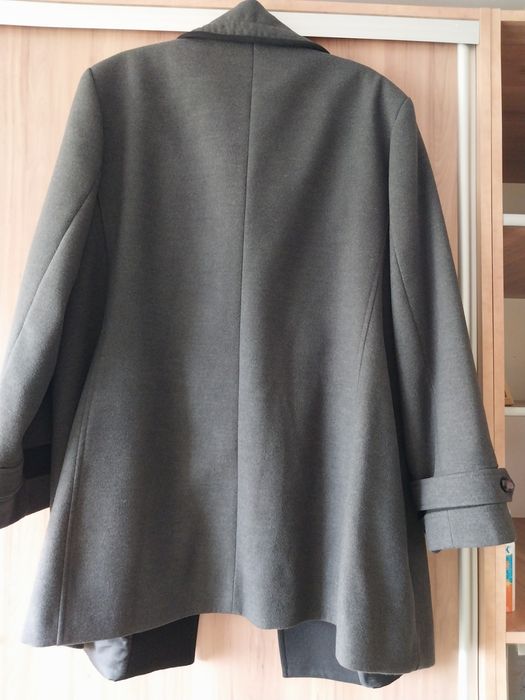 Куртка (плащ, плащик)