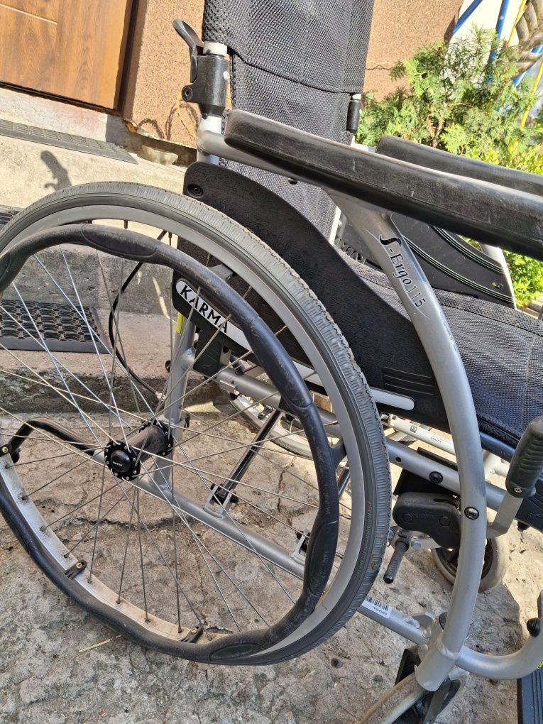 Wózek inwalidzki firma Karma s-ergo 115