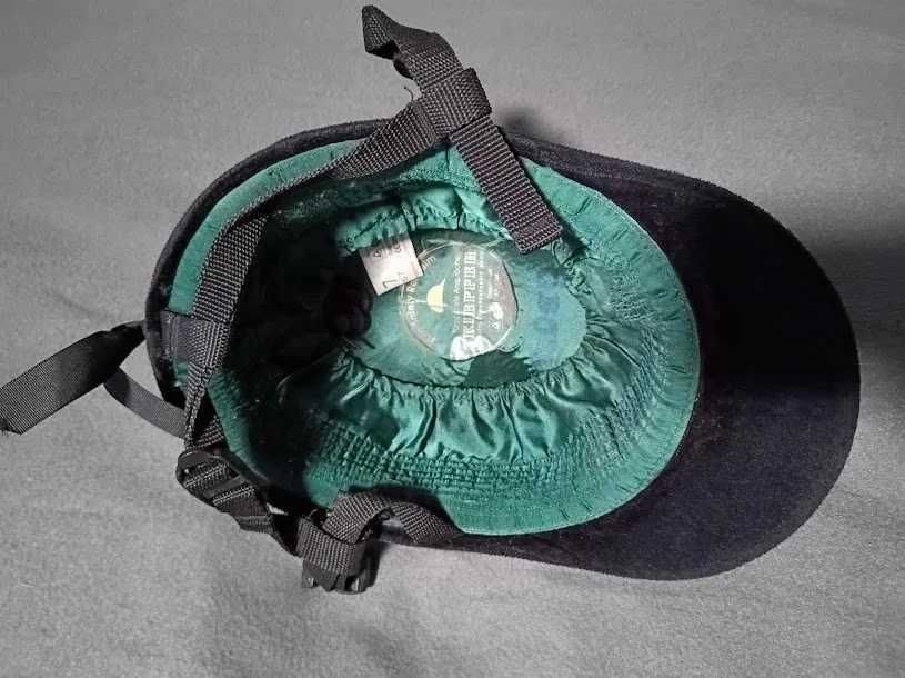 Kask jeździecki toczek 57 z regulacją