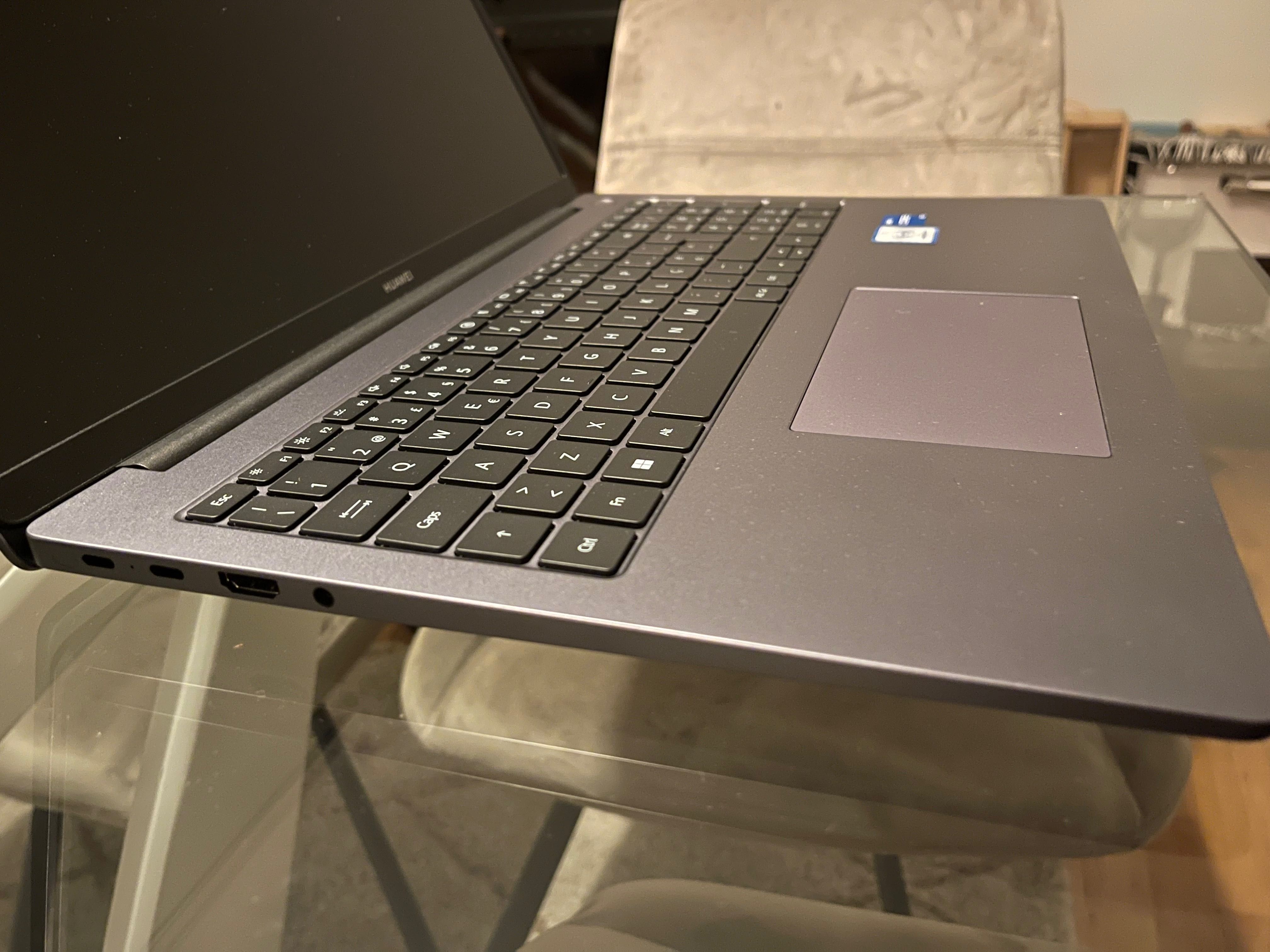 Portátil Huawei MateBook D 16 intel i5 12 gen