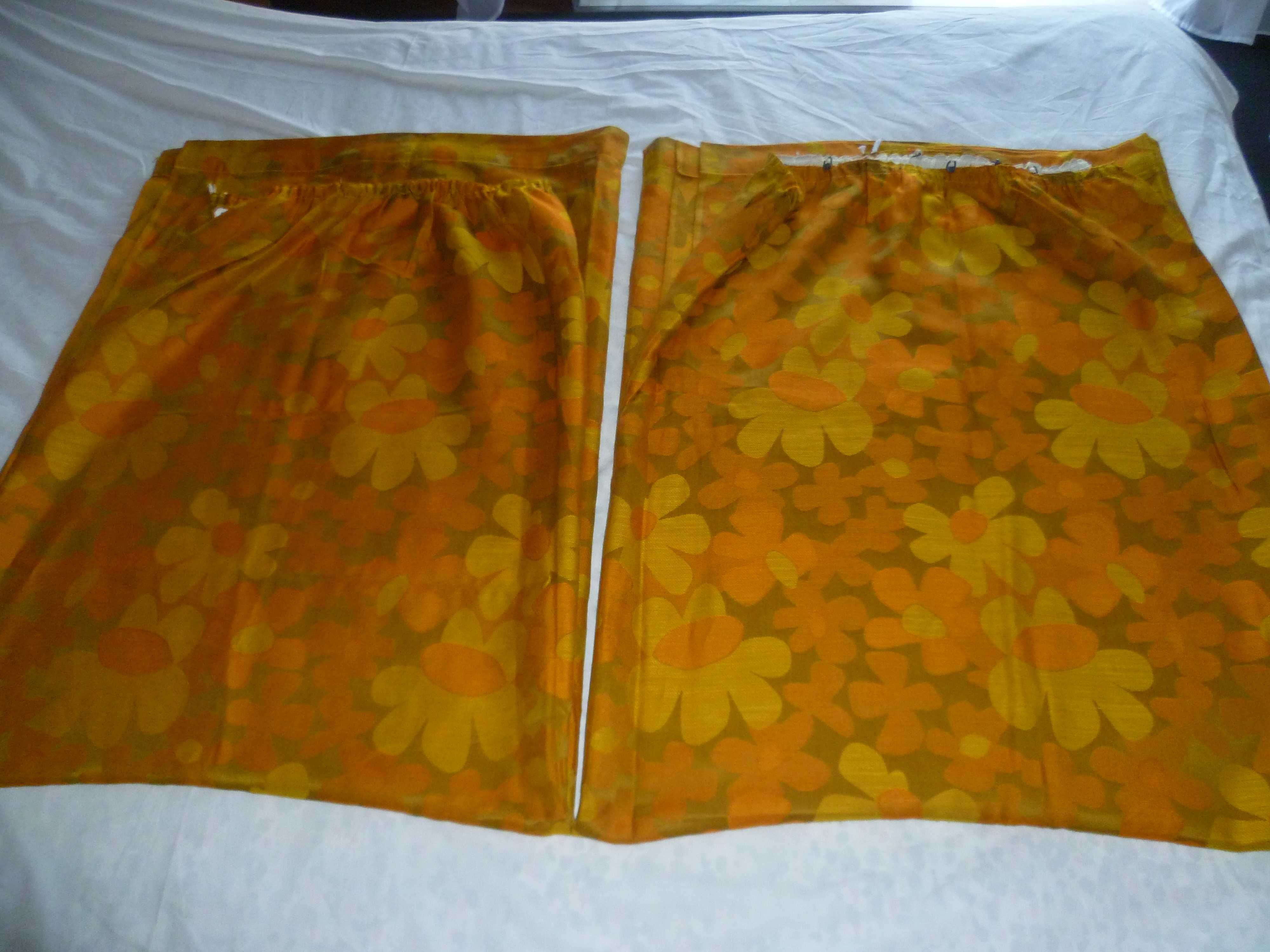 Cortinado FlowerPower anos 70 VINTAGE da Alemanha 245 x  163 cm