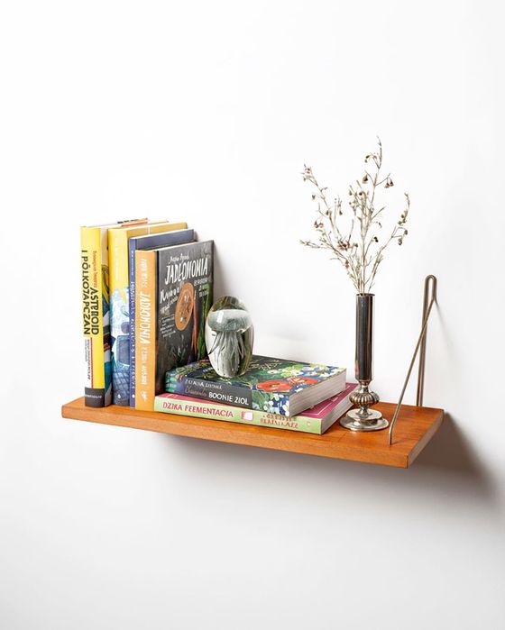 Wisząca półka ścienna, fornirowana teakiem, Dania.