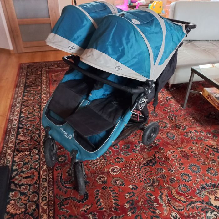 Wozek podwojny BABYJOGGER blizniaķi rok po roku