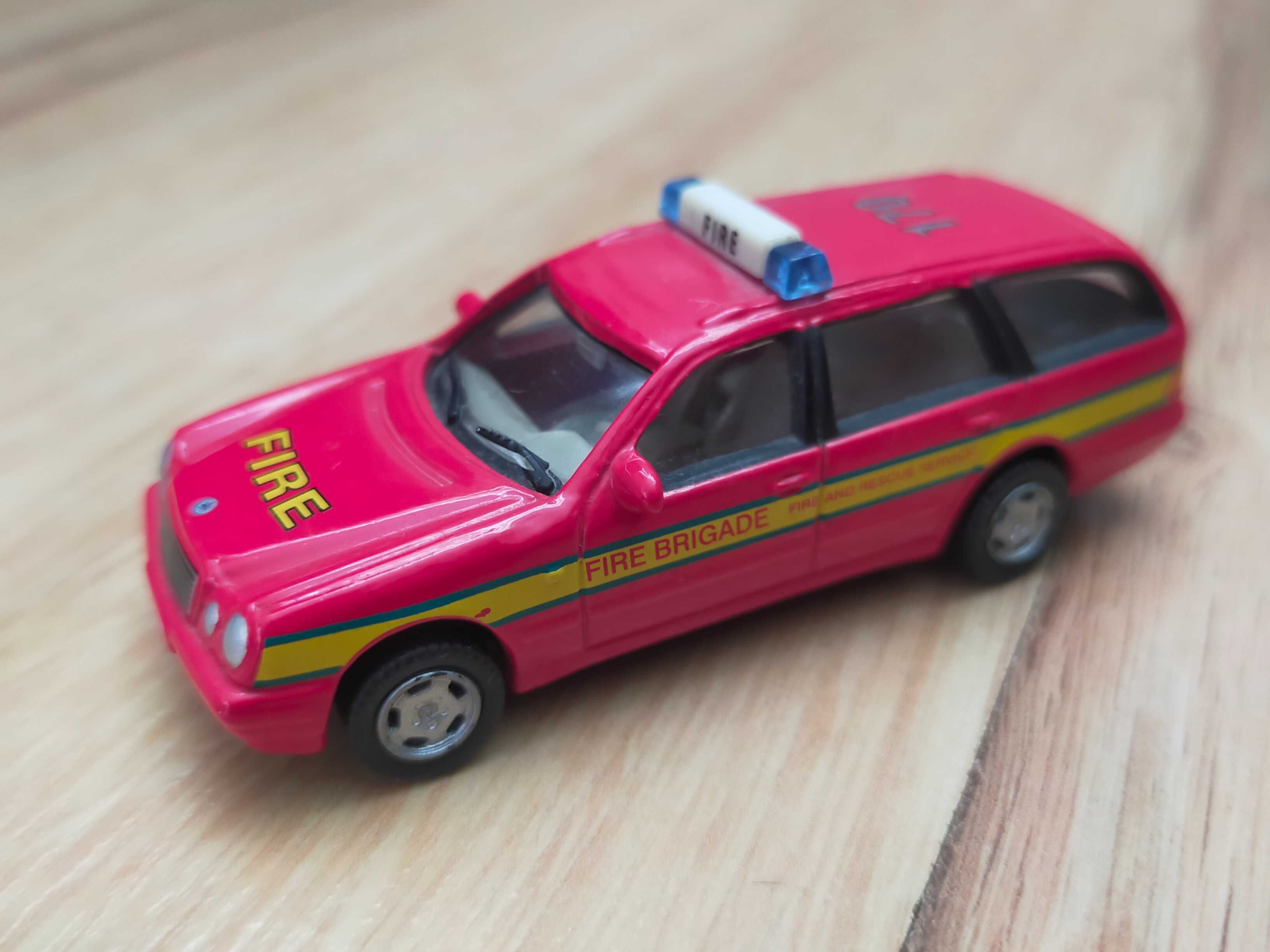 Mercedes W210 Fire Brigade Herpa