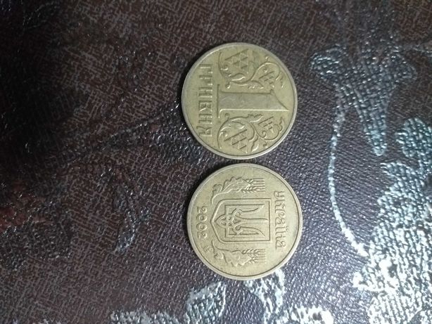 Монета 1 грн каштани