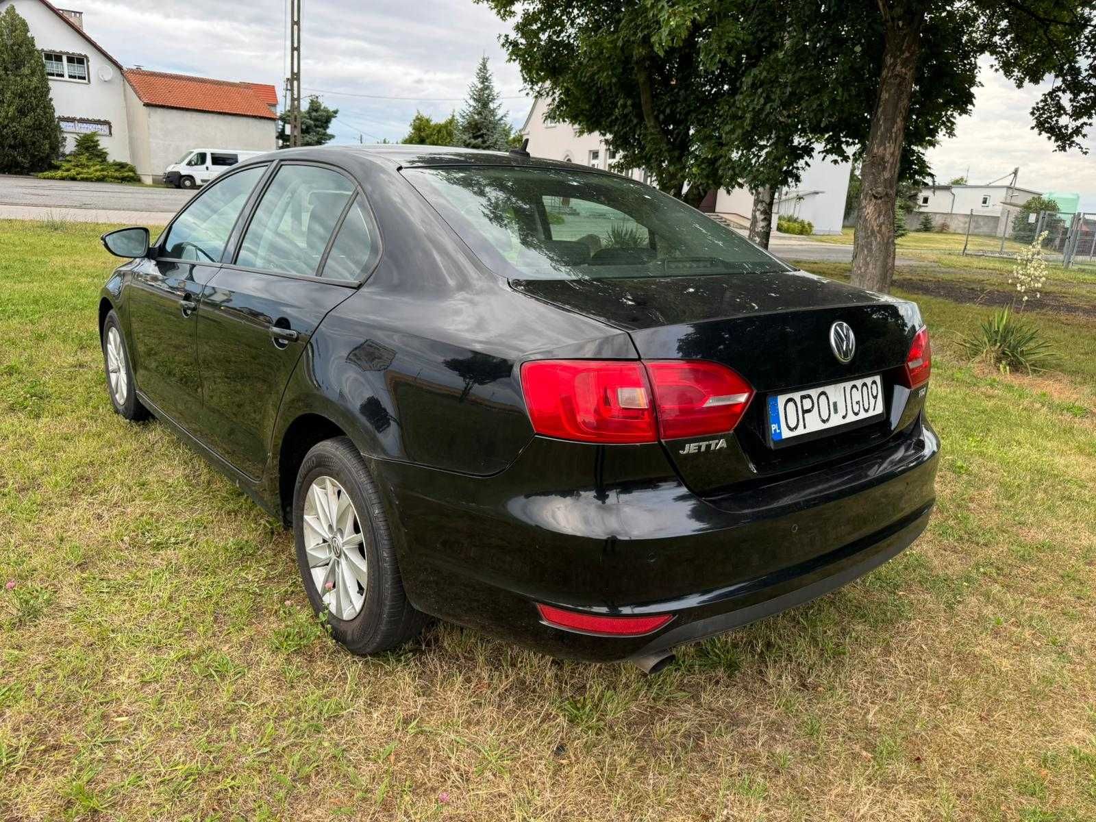 Volkswagen Jetta 1.6 tdi 105KM 2012r 221 tys km, manualna skrzynia