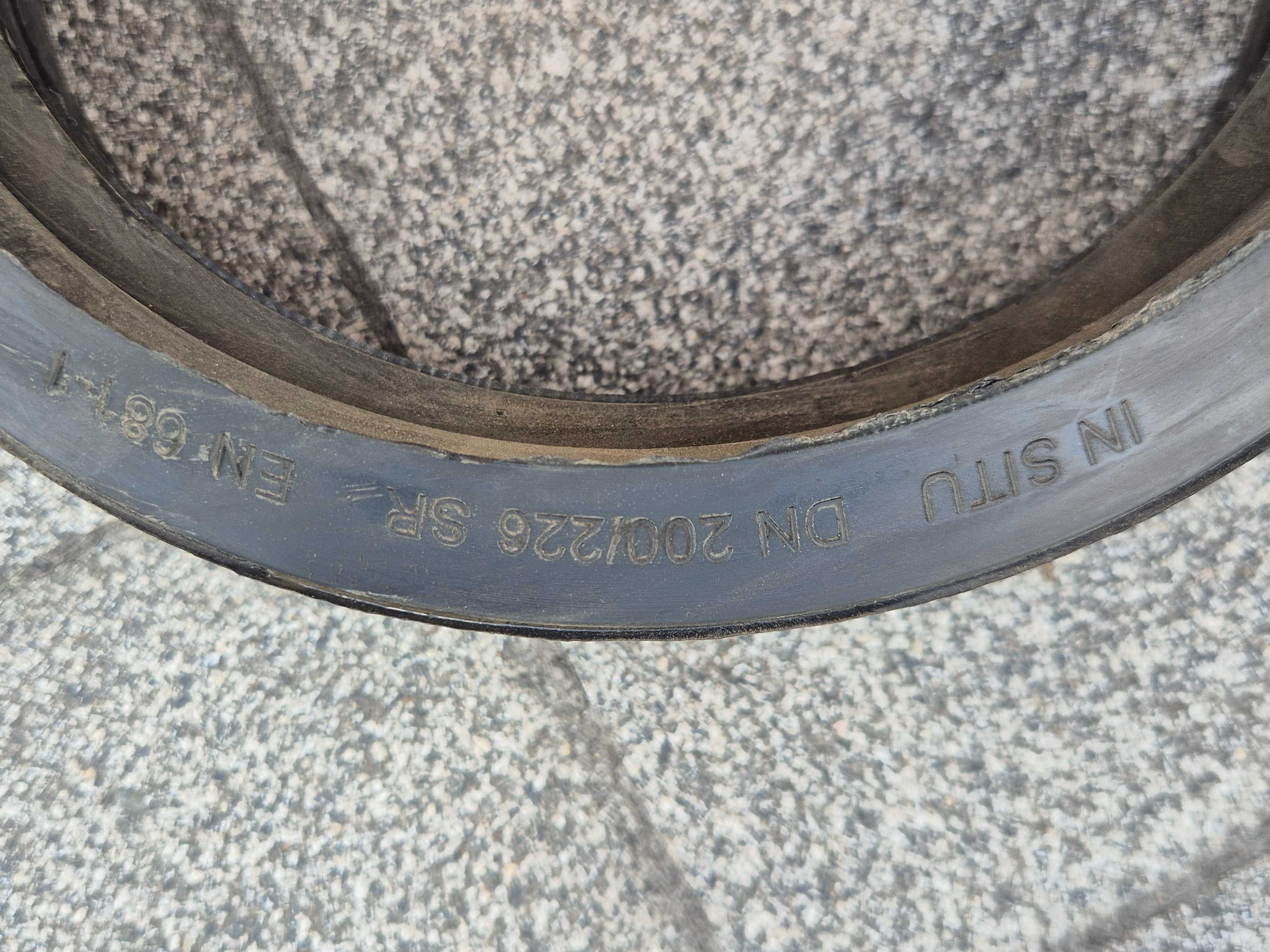 Redukcja uszczelka  Gumowa FI 200 Insitu SR (200/226) Gumotest pokrywa
