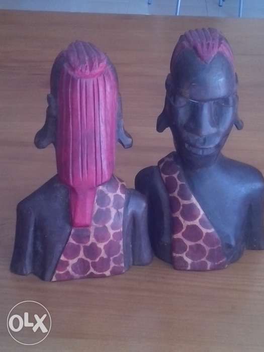 VENDO estatuetas