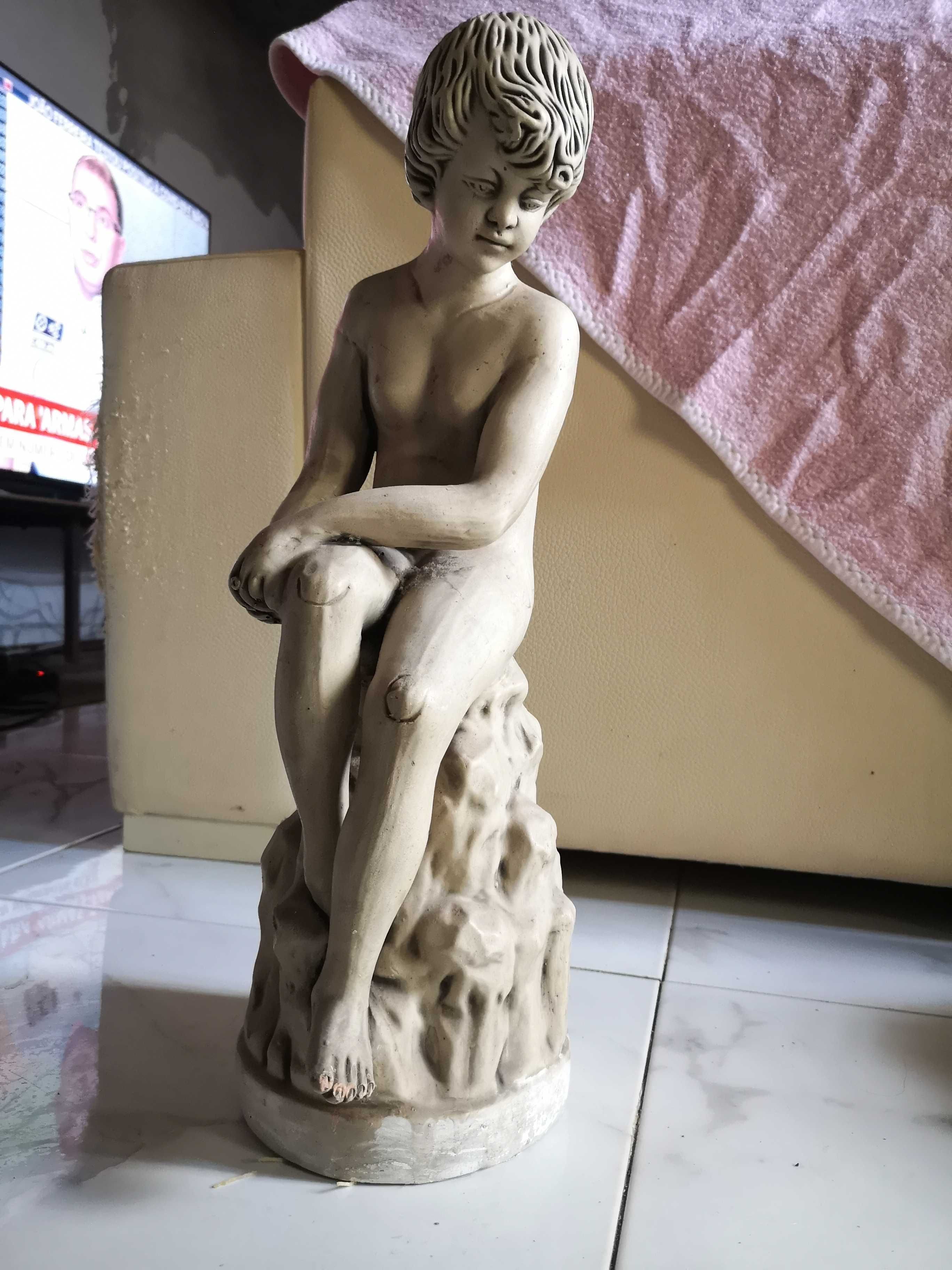 Estátua de loiça porcelana