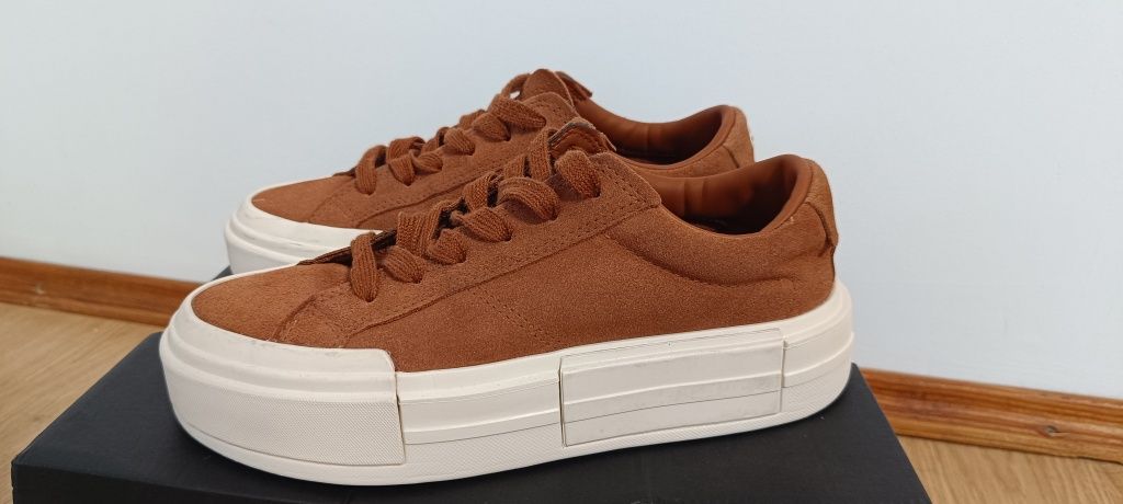 Оригінальні converse жіночі