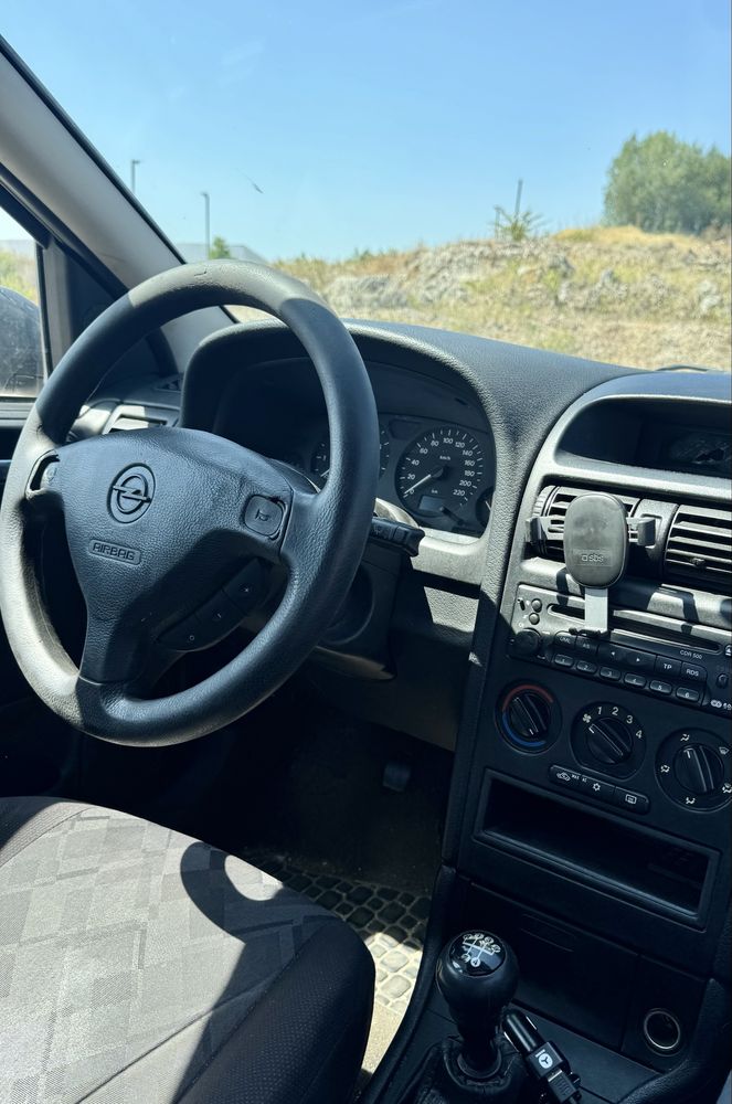 Opel astra caravan 1.4 16V