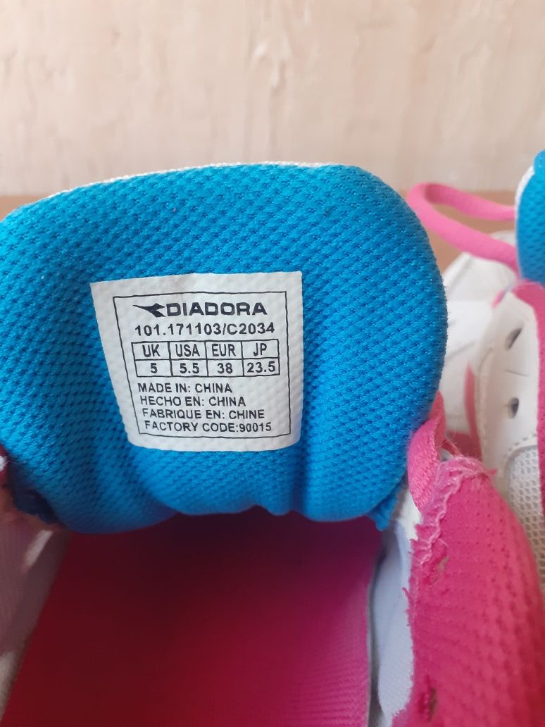 Buty sportowe damskie Diadora