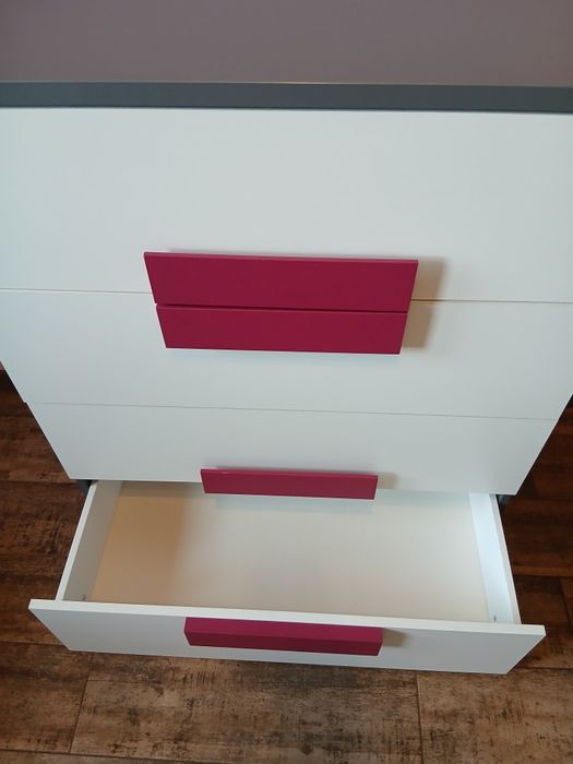 Meble dla dziewczynki