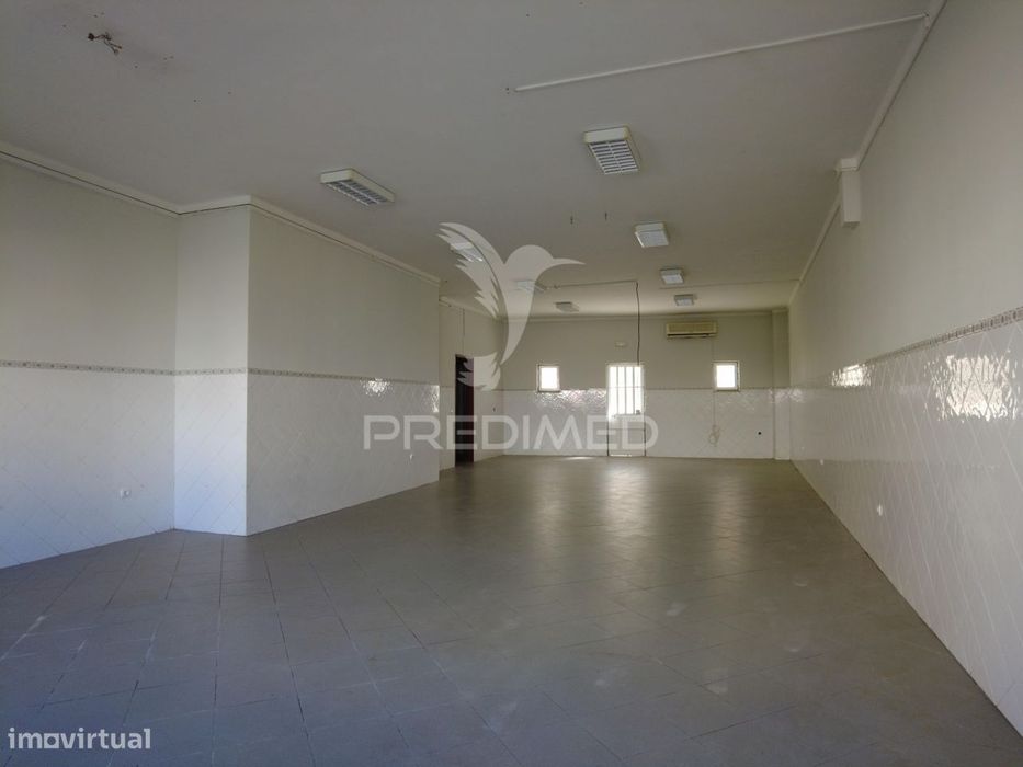 Espaço Comercial Estratégico em Olhão