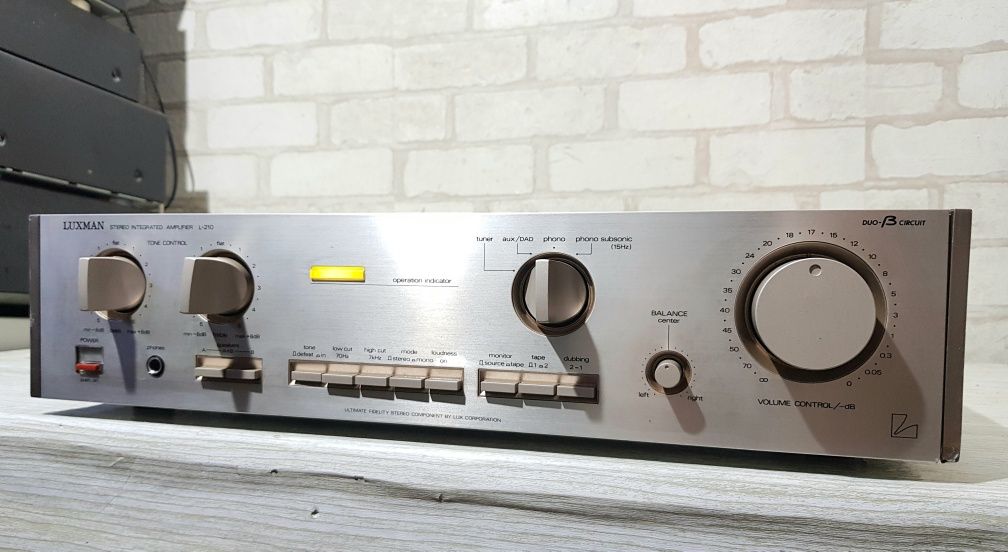 Стерео підсилювач/усилитель Luxman L-210 2x45Вт б/у з Німеччини