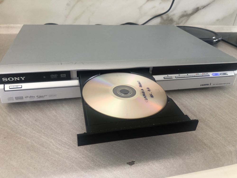 Nagrywarka DVD/HDD-SONY RDR HX750 160GB DIVX HI FI sprawna
