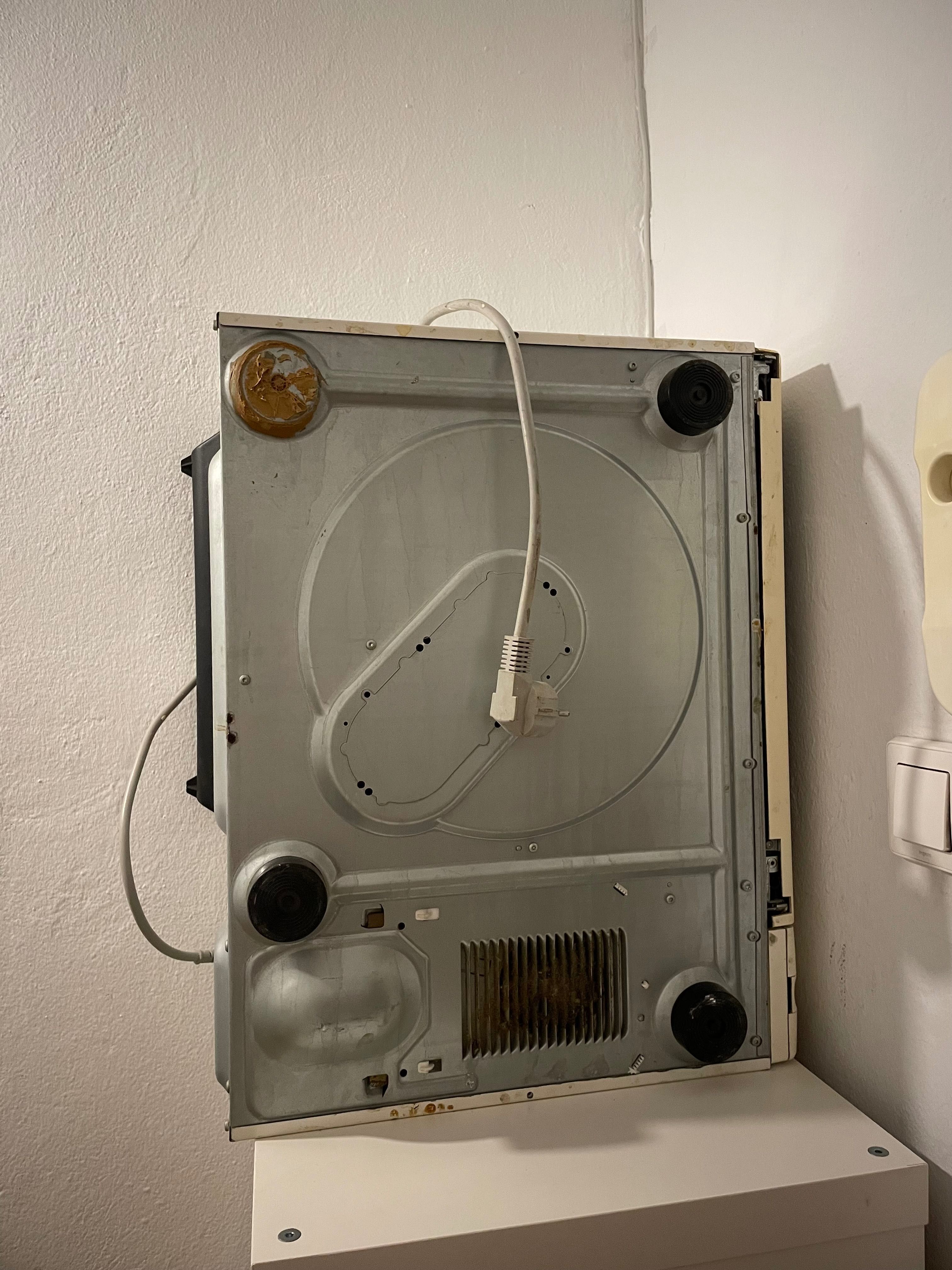 mikrofalówka Whirlpool MT-232 uszkodzona