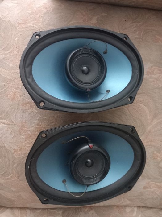 Autoradios. Varias marcas.  Duas colunas da keenwood  140wtts