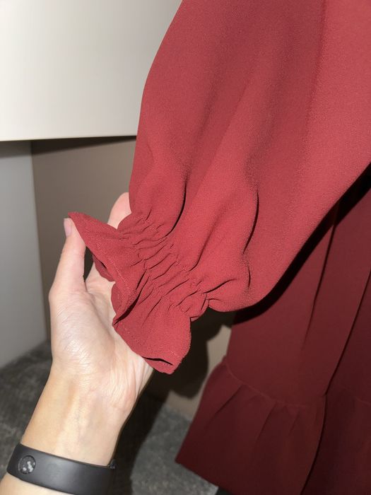 Бордова сукня бренду Stima