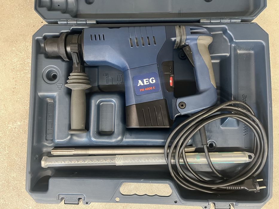Młot udarowy AEG PN 4000 E
