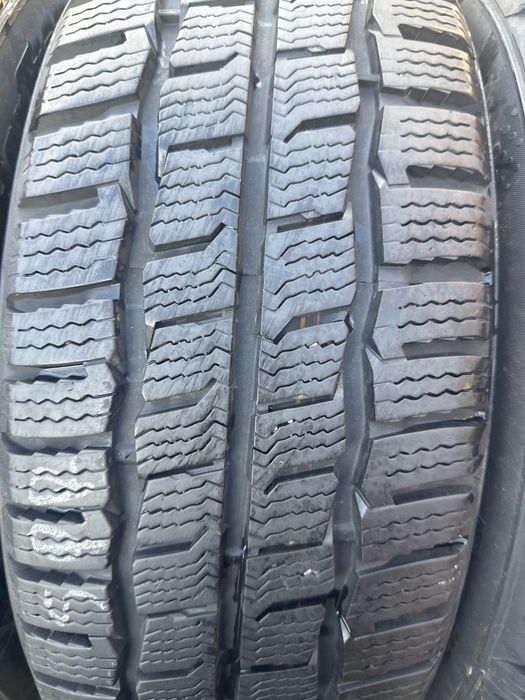 Opony kumho winter portran cv51 104/102 h 215/60/17(1017c/98 b)