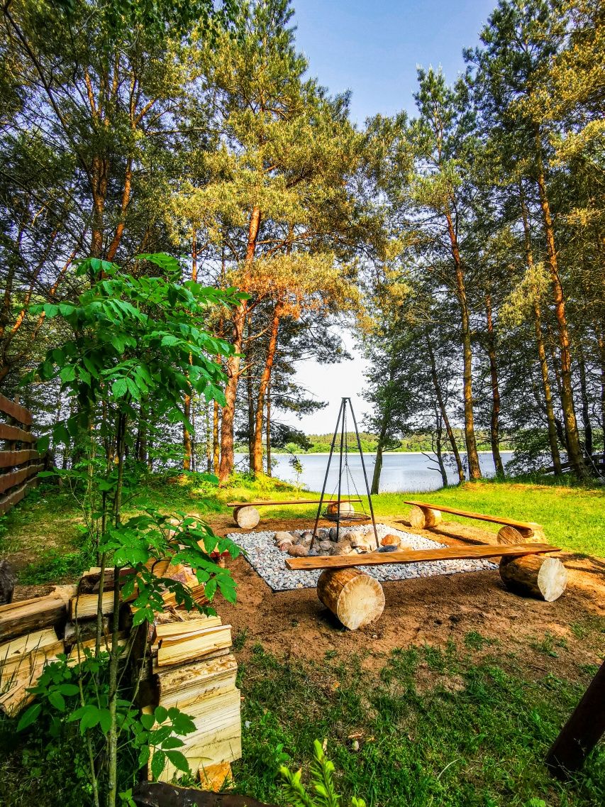 Mazury Bania jacuzzi linia brzegowa kajak łódka trampolina grill