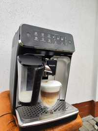 Кавомашина кофемашина Philips 3200 series LatteGo Ep3246