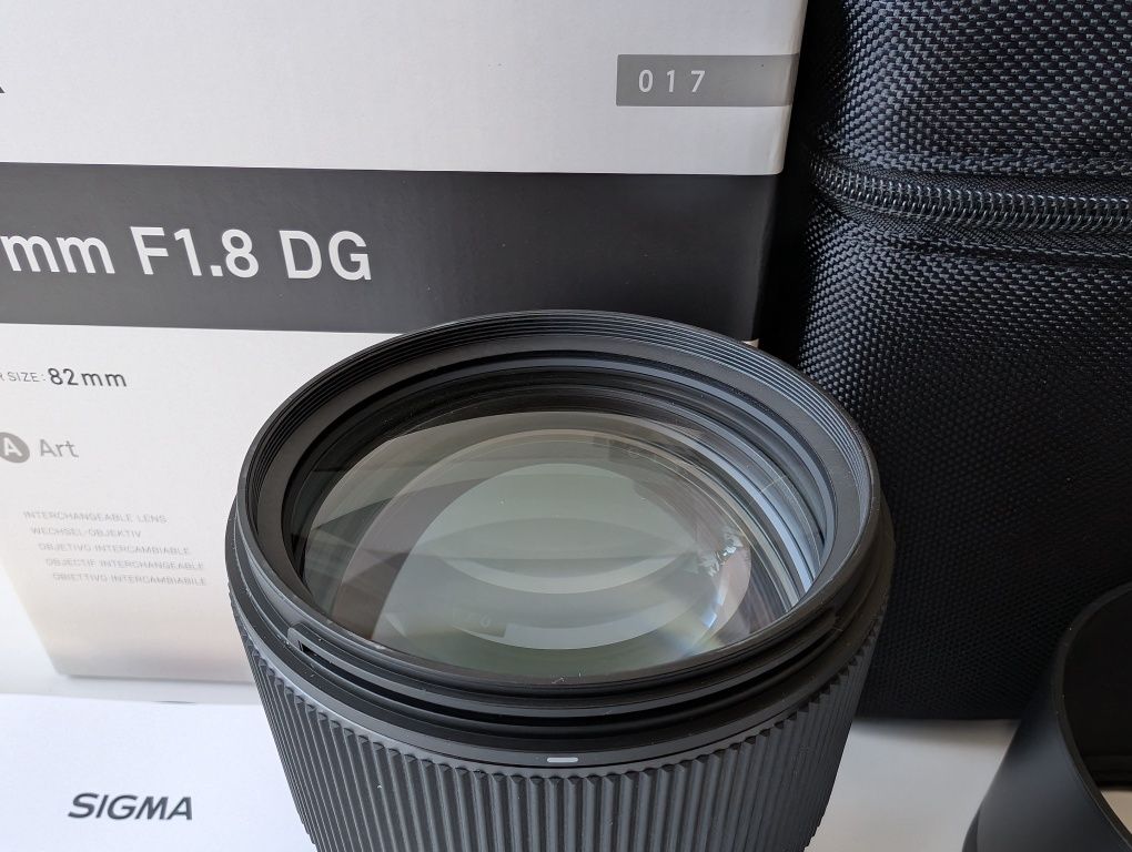 Sigma 135mm f/1.8 DG Art Nikon jak NOWA