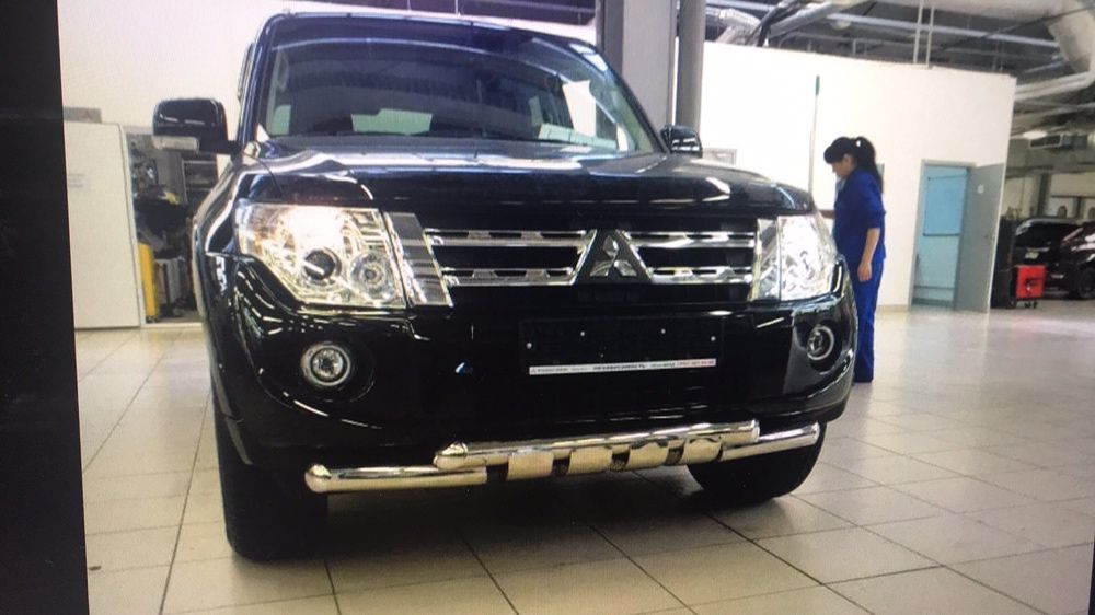 Кенгурятник для Mitsubishi Pajero Vagon 4 Задняя защита Углы