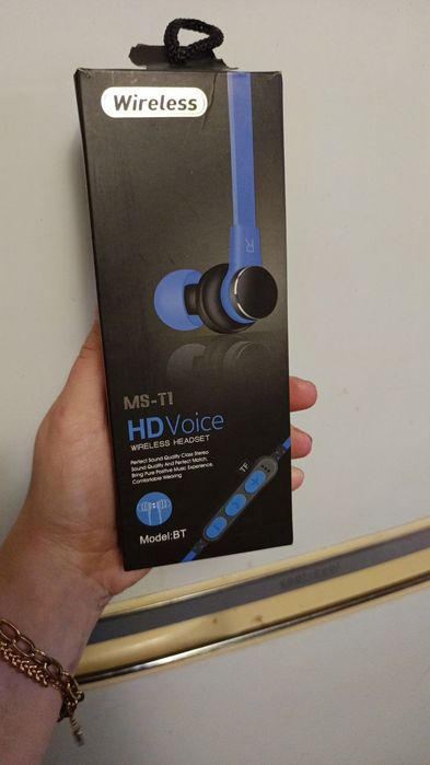 Блютуз навушники