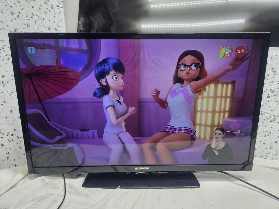 TV TELEFUNKEN  32 cale smart , dvbt2-hevc - pilot