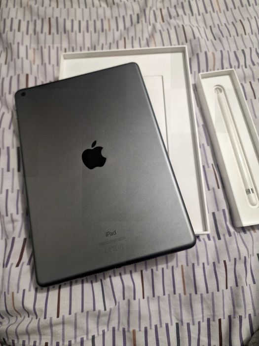 iPad 8 wi-fi com apple pencil 1 gen.