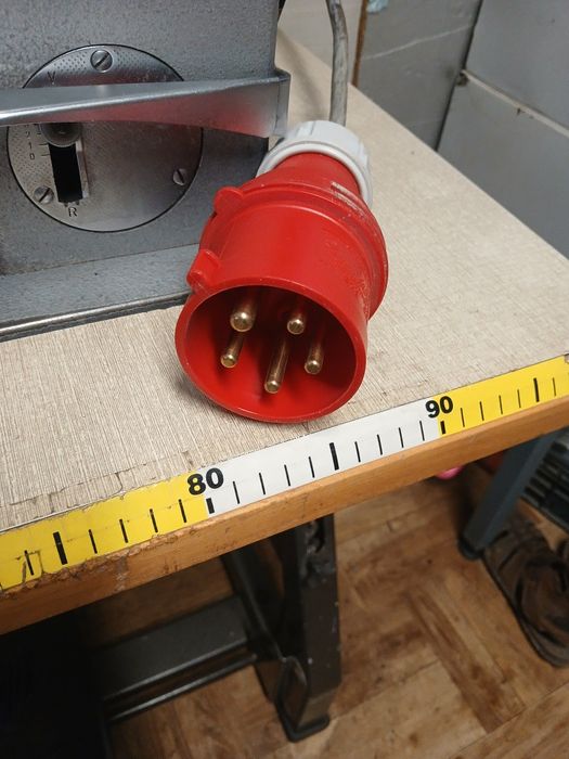 Maszyna do szycia textima