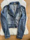 Kurtka katana jeansowa z ćwiekami 40 l