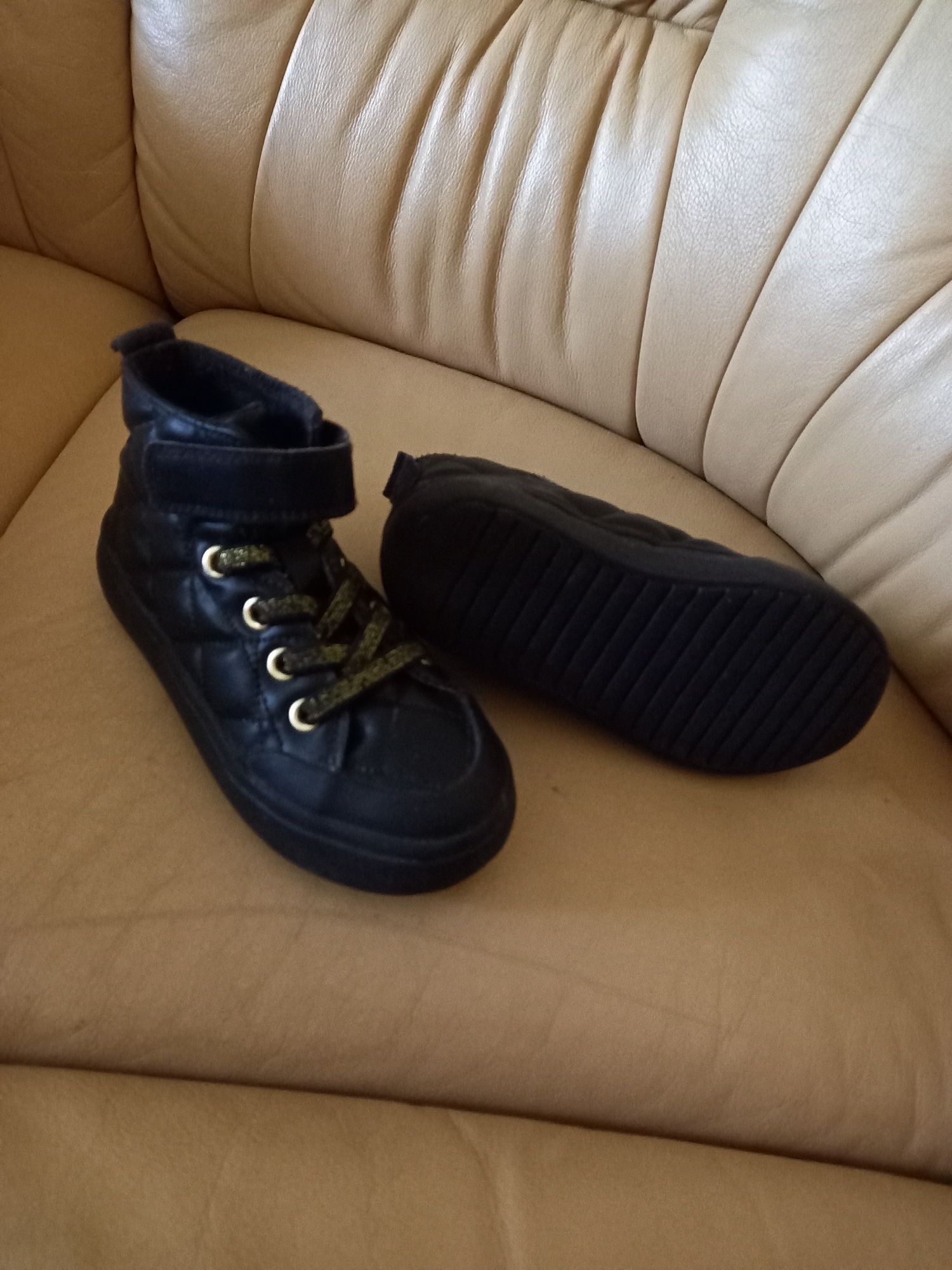 Buty H&M Ocieplane Czarne Pikowane dla dziewczynki rozm.27 j.Nowe