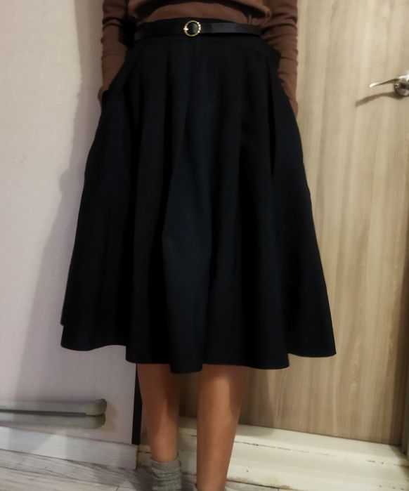 Спідниця міді у складку