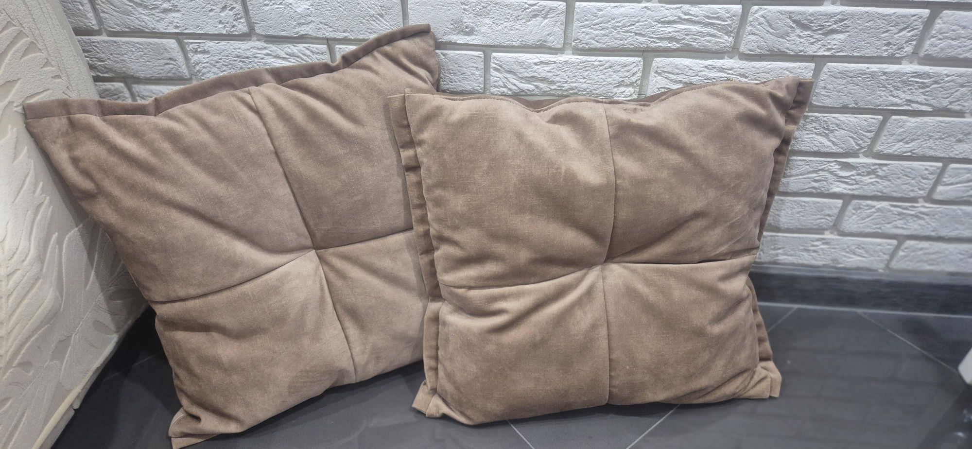 Sofa  z stelażem Włoska z funkcja spania  z materacem