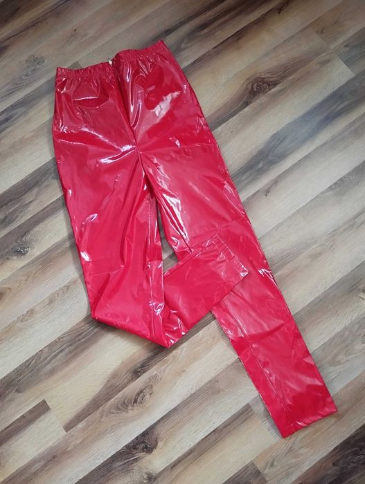 czerwone lateksowe legginsy S M spodnie ze skóry lakierowanej wysoki