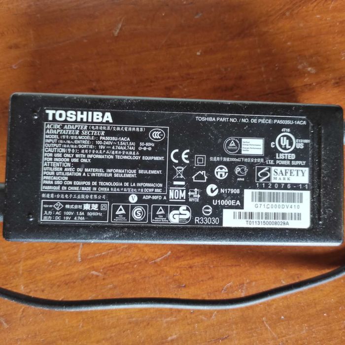 Toshiba Satellite L50-A-103 – para peças (sem HDD)
