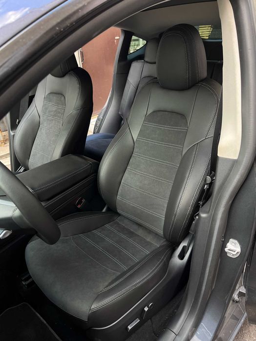 Чохли з алькантарою для Tesla Model Y