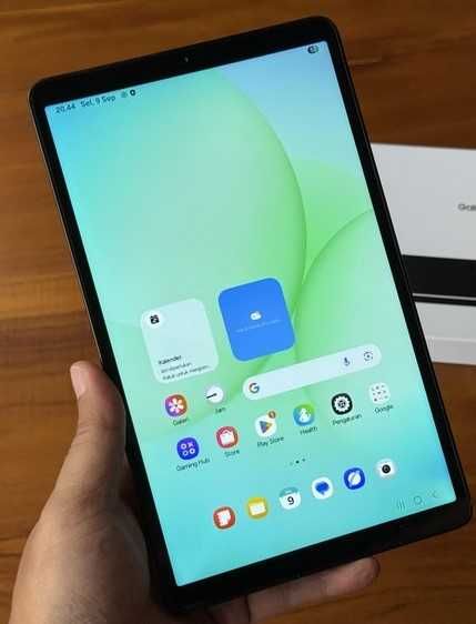 Планшет телефон навігатор Samsung Galaxy Tab Red 8 Дюймів 128GB