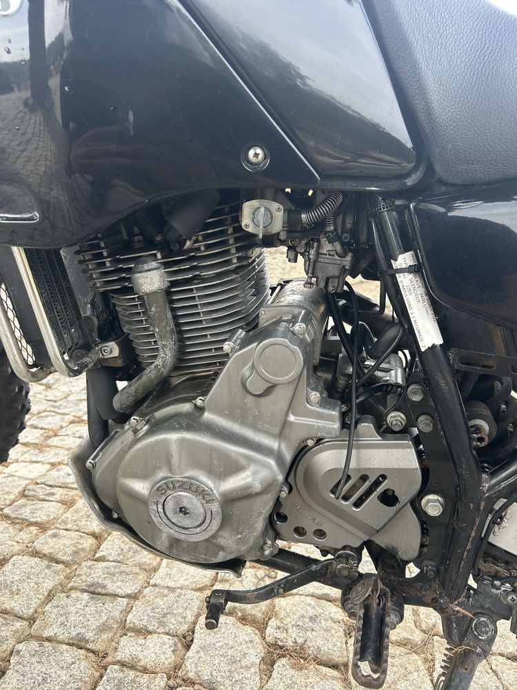 Suzuki DR 650 RE