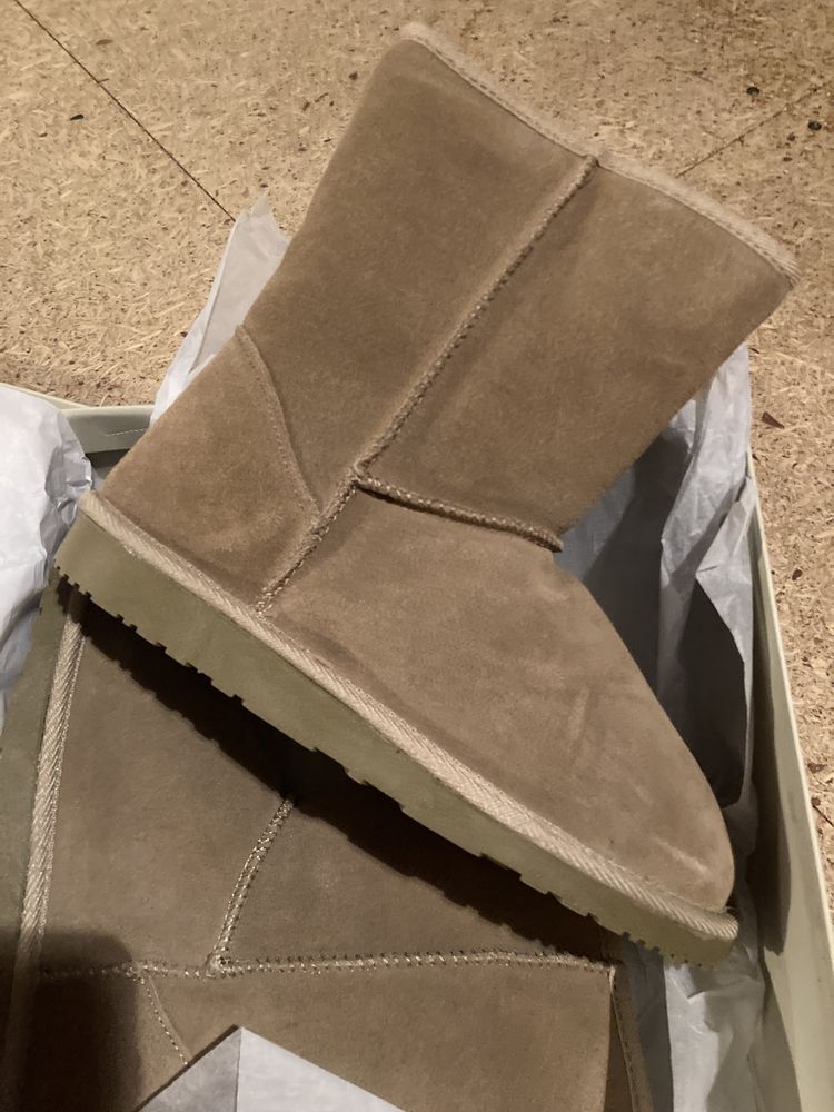 Buty-kozaki typu emu/ugg nowe r. 38