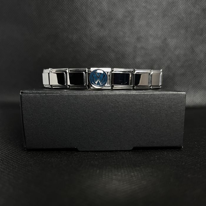 Італійський браслет з марками машин